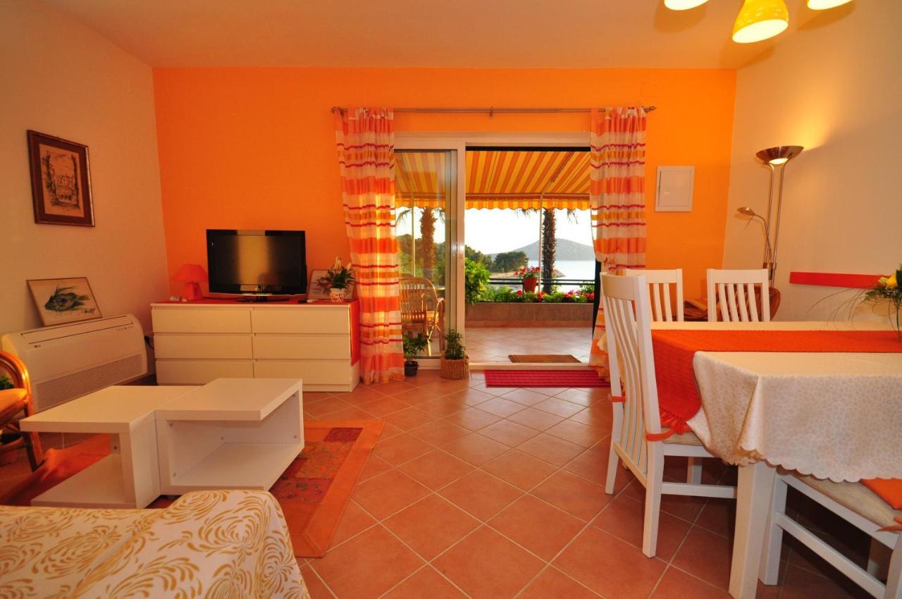 Apartamento Tri Palme Prvic Sepurine Exterior foto