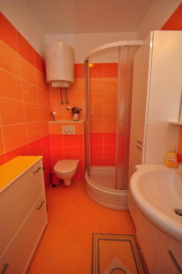 Apartamento Tri Palme Prvic Sepurine Exterior foto